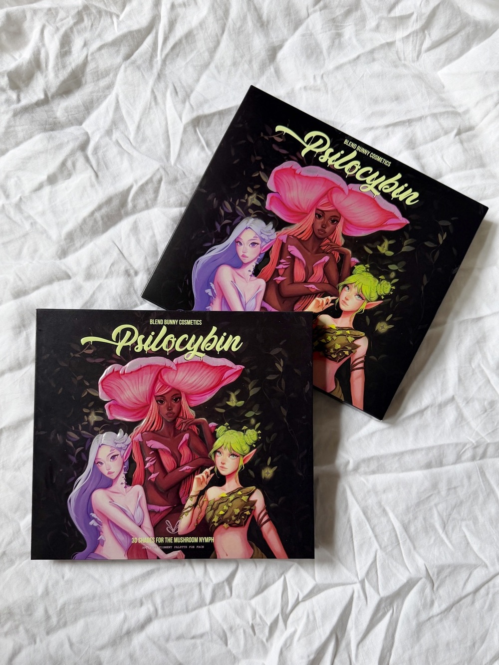 💚Blend Bunny Cosmetics // Psilocybin Eyeshadow Palette💚